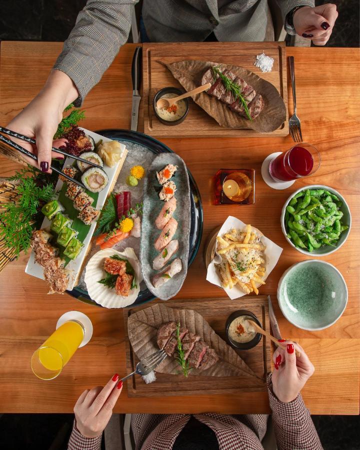 فندق موندريان الدوحة المظهر الخارجي الصورة A selection of Japanese cuisine